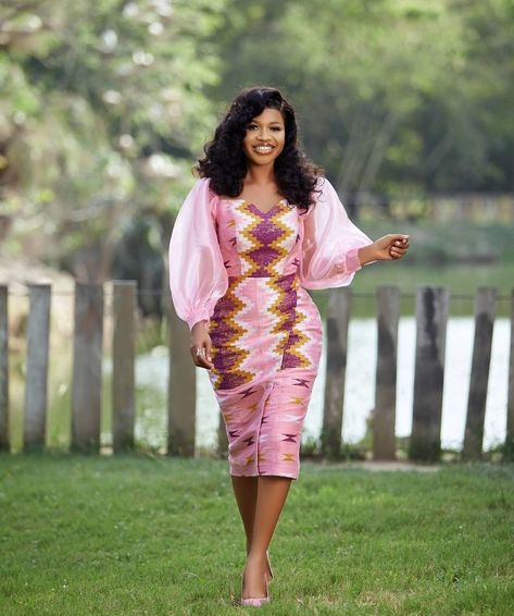 Kente Dress For Wedding Guest, Kente Styles For Graduation Ghana, Latest Kente Styles For Graduation, Graduation Kente Outfit Ideas, Kente Dress Styles Classy Short, Plain Kente Dress Styles Classy, Kente Straight Dress Styles, Kente Short Dress Styles Ghana, Latest Kente Styles For Engagement