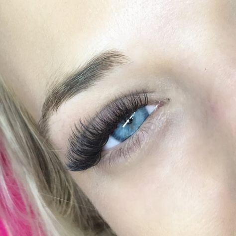 Mixed sets are a favorite here at Pink Lady Lash. Get the best of both worlds! Half classic and half volume gives you both length and fullness where needed. Ask your lash artist to mix it up at your next appointment 😊 • • • Download the Pink Lady Lash App to book Classic Eyelash Extensions, Best Eyelashes, Eyelashes Extensions, Lash Extension, Pink Lady, Lash Artist, Lash Extensions, Eyelash Extensions, The Pink