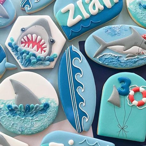 Cookie Decorating Icing, Cookies Royal Icing, Beach Cookies, Shark Cookies, Sugar Cookie Royal Icing, 2023 Design, Best Sugar Cookies, Sugar Cookie Designs, Summer Cookies