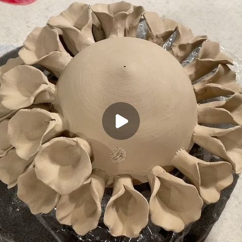 568 likes, 13 comments - juniperandlarkceramics on June 28, 2021: "Petals, petals, and more petals....
.
.
.
.
.
#wip #workinprogress #floral #floraldesign #floraldecor #handmade #handbuiltceramics #handbuiltpottery #handbuildingwithclay #clay #ceramics #ceramicvideo #ceramicvideos #clayvideo #ceramica #videos #process #art #artvideos #artvideo #ceramicflowers #ceramicart #flowers #flowers🌸 #madeinohio #petals". How To Make Ceramic, Clay Videos, Hand Built Pottery, Clay Flowers, Decor Diy, Ceramic Flowers, Hand Built, Flower Petals, Art Videos