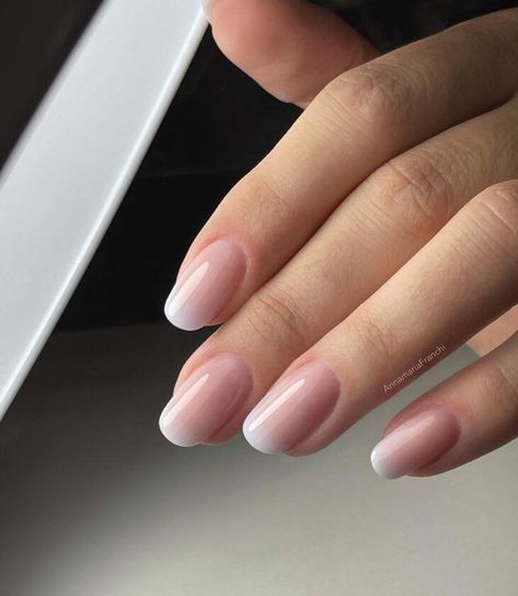 French Fade Nails, Faded Nails, Manikur Kuku, French Manicure Nails, Subtle Nails, Simple Gel Nails, Work Nails, Blush Nails, Casual Nails