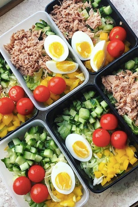 20 Quick and Easy Salads You’re Going to Want to Meal Prep Every Sunday Quick And Easy Salads, Resep Salad, Salad Meal Prep, Keto Meal Prep, Quick Healthy Meals, Lunch Meal Prep, Meal Prep For The Week, Diet Keto, Quick Healthy