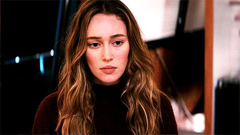 Alicia Debnam, Anime Boy Long Hair, Alicia Clark, Hair Gif, Alycia Jasmin Debnam Carey, Clarke And Lexa, Alycia Jasmin, Happy Gif, Alycia Debnam