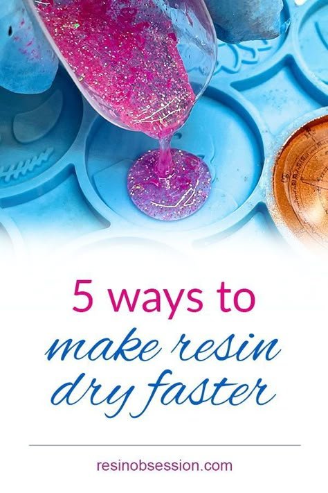 Making Resin Jewellery Diy, How To Dry Resin Faster, Resin Techniques Videos, How To Layer Resin, How To Make Resin Crafts, How To Use Resin, Easy Resin Crafts For Beginners, Things To Make With Resin, Resin Crafts Ideas Inspiration