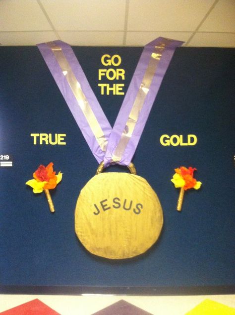 Cathletics Vbs, Gold Bulletin Board, Olympic Bulletin Board, Vbs Craft Ideas, Leaf Crafts For Kids, Sports Vbs, Vbs Olympics, Olympics Decorations, Craft Ideas For Adults