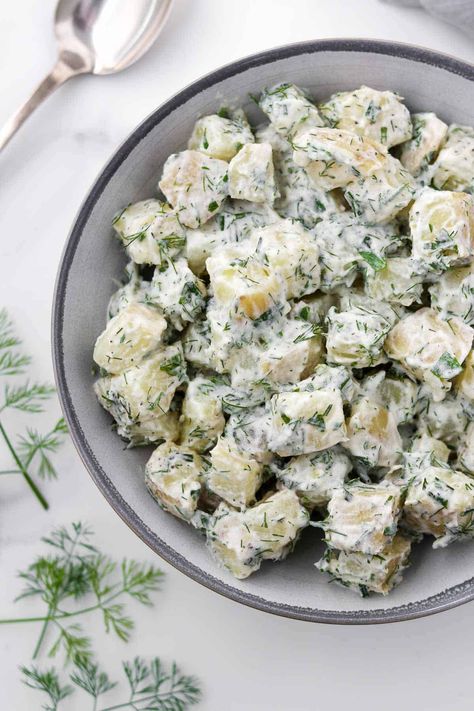 Creamy Herbed Potato Salad with Buttermilk Dressing Tzatziki Potato Salad, Herbed Potato Salad, Greek Tzatziki, Greek Yogurt Sauce, Easy Summer Side Dishes, Best Food Ideas, Buttermilk Dressing, Greek Potatoes, Easy Potato Salad