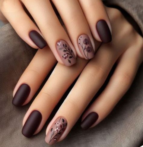 Black Flowers Nail Designs, Flower Fall Nails, Almond Nails Dark Colors, Fall Nail Art Designs Short, Autumn Nails Dark, Fall Dark Nails, Dark Mauve Nails, Nail Inspo For Dark Skin, Dark Purple Nails With Design