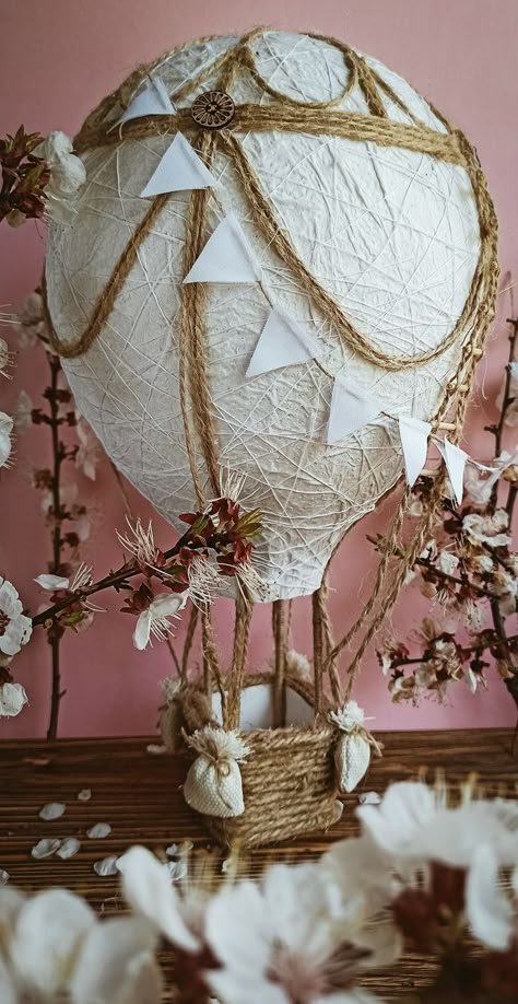 Hot Air Balloon Craft Decoration, Hot Air Balloons Craft, Paper Mache Air Balloon, Paper Mache Hot Air Balloon, Hot Air Balloon Decorations Diy, Hot Air Balloon Diy, Diy Hot Air Balloon, Home Decor Ideas Paper, Hot Air Balloon Paper