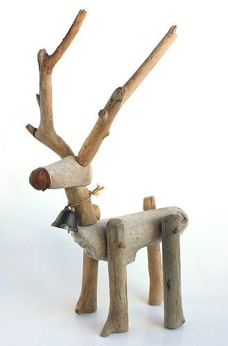 driftwood reindeer | a driftwood reindeer. | kobunecraft | Flickr Tree Branch Crafts, Madison Indiana, Driftwood Christmas Tree, Driftwood Diy, Diy Fashion Projects, Hobbies For Kids, Driftwood Projects, Driftwood Sculpture, Driftwood Crafts