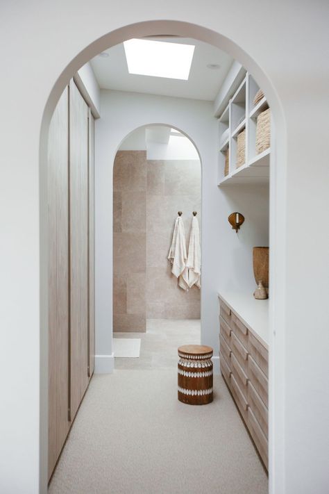 Walk In Wardrobe Design, Arched Doorway, Mesa Home Office, Mediterranean Villa, Luxury Bedroom Master, غرفة ملابس, Mediterranean Home, Walk In Wardrobe, Wardrobe Design