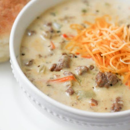 Cheeseburger Soup Recipe - (4.3/5) Venison Soup, Cheese Burger Soup, Venison Sausage Recipes, Burger Soup, Cheeseburger Soup Recipe, Summer Sausage Recipes, Ground Venison Recipes, Venison Burgers, Bacon Cheeseburger Soup