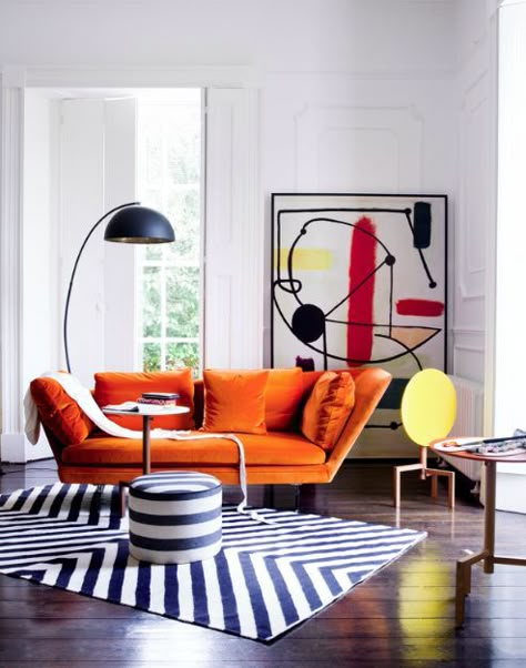 Orange Couches, Modern White Living Room, Orange Couch, Orange Sofa, Living Etc, Style Deco, Interior Modern, Art Interior, Andy Warhol