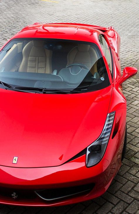 Small Sports Cars, Ferrari 458 Italia, Mc Laren, Ferrari Car, Ferrari 458, Italian Cars, Performance Cars, Sports Cars Luxury, Amazing Cars