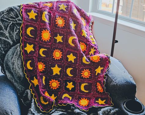 BlackwaterStitches - Etsy Crochet Blanket Yellow, Star Blanket Crochet, Celestial Crochet, Star Crochet Blanket, Unique Crochet Blanket, Crochet Star Blanket, Orange Blanket, Star Blanket, Crochet Granny Square Blanket