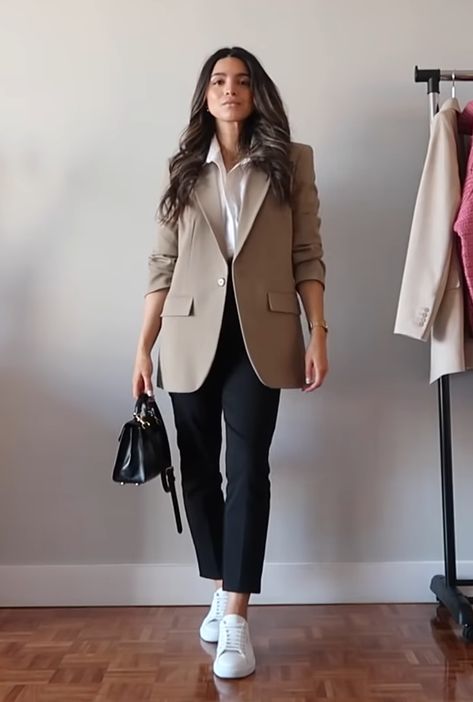 Work Outfits Women Minimalist, Formal Outfits For Women Events, Office Outfit Ideas, Men's Business Casual, Business Casual Outfits For Work, Office Outfit, Elegante Casual, Classy Work Outfits, Cooler Look