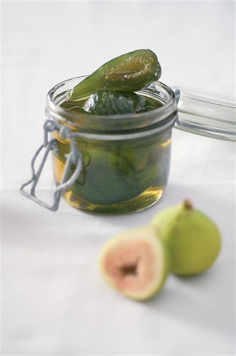 A South African recipe for preserved figs from best-selling cookbook author and chef Cass Abrahams South African Recipe, Fig Preserves Recipe, African Recipe, Fig Jam Recipe, Africa Food, Green Fig, Fig Recipes, African Recipes, Dry Ginger