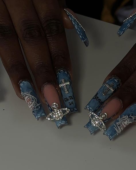 Denim on Denim on Demin💙⛓️ . . #lapnailz Denim Acrylic Nails, Jean Nail Design, Denim Nails Acrylic, Denim Nails Ideas, Denim On Demin, Jean Nails, Hamilton Nails, Denim Nails, Grad Nails