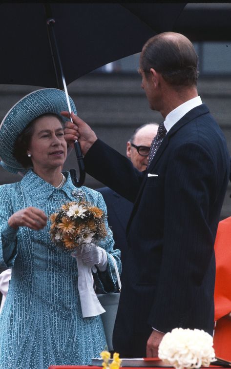 Queen Elizabeth And Prince Phillip, Prince Philip Queen Elizabeth, The Queen Elizabeth Ii, Elizabeth Philip, Queen And Prince Phillip, Young Queen Elizabeth, Queen Elisabeth, Queen Hat, Rainha Elizabeth Ii