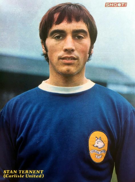 Stan Ternent of Carlisle Utd in 1969. Cardiff City Centre, Carlisle United, Cardiff City Fc, British Football, Match Of The Day, Cardiff City, Football Poster, Poster Pictures, Carlisle