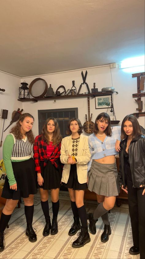 hlloween aesthetic halloween costume idea fall aesthetic halloween night aesthetic friend group aesthetic halloween costume inspo heathers aesthetic Halloween Night Aesthetic, Aesthetic Friend Group, Heathers Aesthetic, Heathers Costume, Fall Aesthetic Halloween, Friend Group Aesthetic, Aesthetic Friend, Group Aesthetic, Halloween Costume Idea