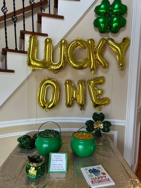 Lucky 7 Party Theme, Party Entryway Decor, Lucky One Birthday Party, Lucky One Birthday, Balloon Business, 7 Birthday, Birthday Party Table, Party Table Centerpieces, Girly Party