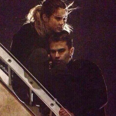 Thoe James, Divergent Books, Divergent Cast, Divergent Theo James, Divergent Tris, Tris And Tobias, Divergent Four, Divergent Book, Tris And Four