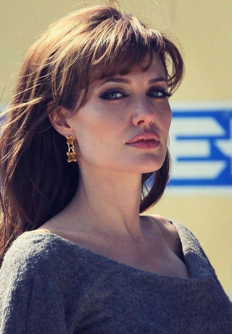 Angelina Jolie Photos, Gibson Girl, French Beauty, The Tourist, Girl Celebrities, Ideas For Instagram Photos, Beautiful Picture, Angelina Jolie, Beautiful Hair