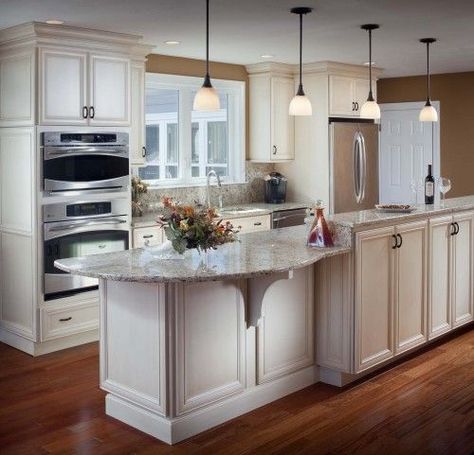 One wall kitchen with island.... Ideas for our future kitchen - open area w/ limited wall space. Love this. One Wall Kitchen With Island, Peninsula Kitchen Design, Countertops Stone, Wall Oven Kitchen, Kitchen With Peninsula, Galley Kitchen Layout, One Wall Kitchen, Kitchen Layouts With Island, Outdoor Kitchen Countertops