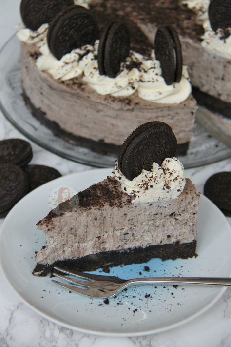 No-Bake Oreo Cheesecake! - Jane's Patisserie Freeze Cheesecake, Oreo Cheesecake Chocolate Cake, No Bake Oreo Cheesecake Recipe, Freeze Cheese, Cheesecake Chocolate Cake, Baked Oreo Cheesecake Recipe, Perfect Cheesecake Recipe, Oreo Cheesecake Recipe, Mini Oreo Cheesecake