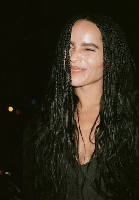 Braids Zoe Kravitz, Zoe Kravitz Braids, Zoe Kravitz Style, Zoe Isabella Kravitz, Zoe Kravitz, Hair Cut, Box Braids, Short Hair Cuts, New Hair