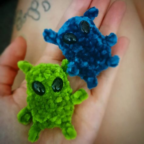 Jay Crochet, Alien Crochet, Alien Patterns, Keep Your Eyes Open, Crochet Festival, Eyes Open, No Sew, Next Week, Aliens