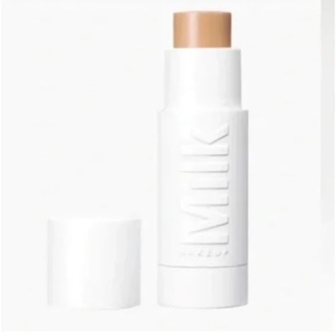 A Medium Coverage Cream Foundation Stick With A Natural Finish That Covers, Calms, And Flexes Without Creasing Or Caking. This Product Is Vegan, Clean, Cruelty-Free, Paraben-Free, Alcohol-Free, Gluten-Free, Sulfate-Free, Phthalates-Free, Talc-Free, And Soy-Free. Kylie Jenner Makeup Collection, Kylie Lipstick, Kylie Makeup, Jenner Makeup, Kylie Jenner Lipstick, Foundation Stick, Kylie Jenner Makeup, Vegan Clean, Purple Lipstick