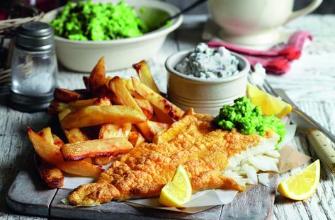 Slimming World Fish And Chips | Dinner Recipes | GoodtoKnow Fish Goujons, Slimmingworld Recipes, Fish And Chips Recipe, Tartare Sauce, Battered Cod, Fish N Chips Recipe, Sw Meals, Mushy Peas, Low Calorie Cooking