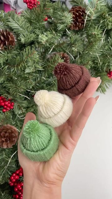 Mini Bobble Hats Christmas, Christmas Hat Decorations, Mini Bobble Hat Decorations, Christmas Hat Craft, 12 Days Of Christmas Crafts, Bobble Hat, Diy Crafts Christmas, Christmas Booth, Christmas Entertaining