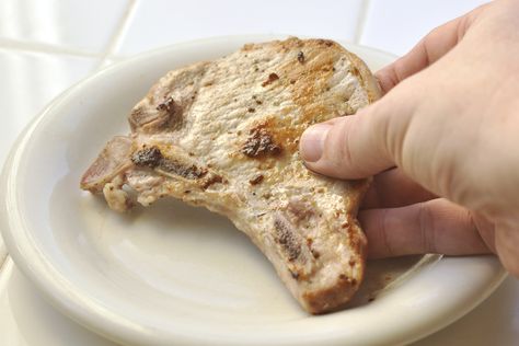 How to Heat Up Leftover Pork Chops & Make Them Tender | Livestrong.com Leftover Pork Chop Recipes, Breakfast Pork Chops, Pork Ribeye, Baked Boneless Pork Chops, Healthy Pork Chop Recipes, Leftover Pork Chops, Ginger Ale Recipe, Leftover Pork, Bbq Shrimp