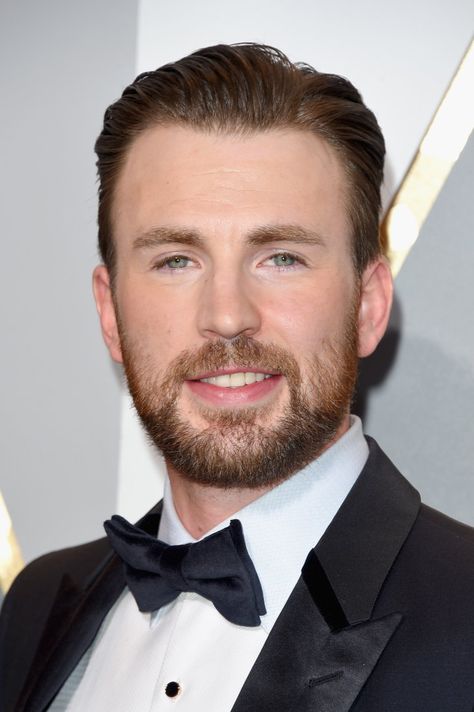 Pin for Later: Chris Evans Shared His Big Night at the Oscars With His Sister and Equally Hot Brother Christopher Robert Evans, Chris Roberts, Christopher Evans, Steve Rogers Captain America, Robert Evans, Chris Evans Captain America, The Oscars, Hollywood Actor, Steve Rogers