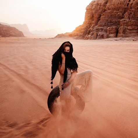 That one day we drove for 5 hours with no map and thought we might end up in Saudi Arabia.  I call this photo - the best of times camouflaged as chaos :) Hello sand storm, broken tire, uncertainty and empty space, you inspire me.✨ - Photo by @robstrok.  #Regram via @www.instagram.com/p/BnaakfFHmLY/ Wadi Rum Jordan, Egypt Resorts, Egypt Culture, Jordan Travel, Egypt Tours, Wadi Rum, Visit Egypt, Hawaii Travel, 5 Hours