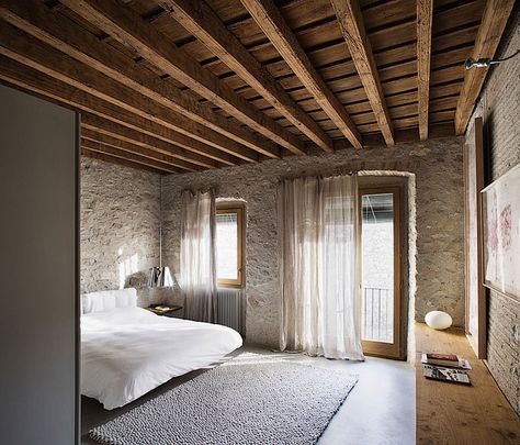 Rustic Apartment Decor, Rustic Apartment, Medieval Houses, Prefab Homes, Stone House, Ceiling Design, Concrete Floors, Modern Interior, Apartment Decor