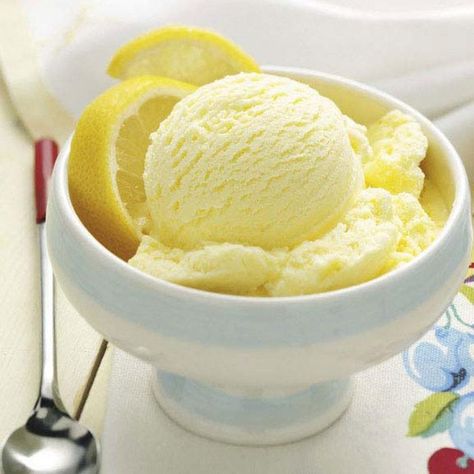 Lemon Curd Dessert, Lemon Gelato, Gelato Recipes, Gelato Recipe, Gelato Ice Cream, I Scream For Ice Cream, Italian Recipes Easy, Ice Cream Gelato, Dessert Aux Fruits