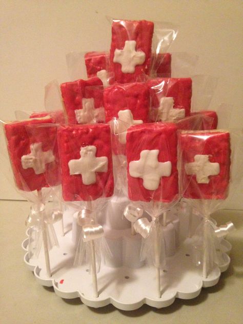 Fortnite Rice Krispy Treats Fortnite Desserts, Fortnite Rice Krispy Treats, Fortnite Birthday Party Snacks, Nurse Treats, Fortnite Marshmello Party Ideas, Fortnite Marshmellow Cake, Fortnite Birthday Goodie Bags, Fortnight Party, Fort Nite