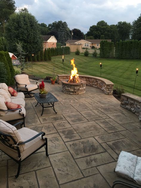 Pin On Backyard Ideas Stone Patio Designs, Patio Seating Area, Terrasse Design, Amazing Backyard, Patio Grande, Concrete Patio Designs, Stamped Concrete Patio, Summer Patio, Stamped Concrete