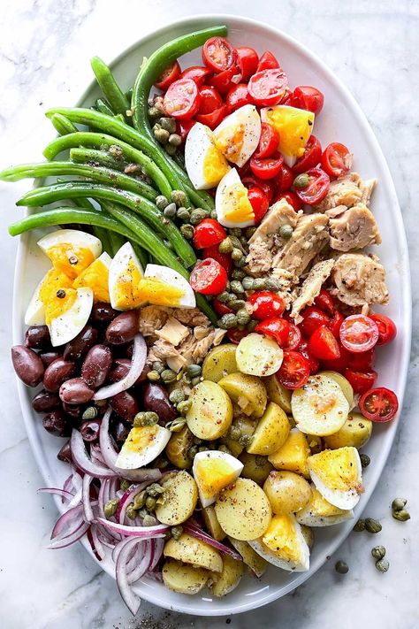 Tuna Nicoise Salad, Summer Lunches, Healthy Gut Recipes, Fresh Tuna, Nicoise Salad, Foodie Crush, Summer Lunch, Grilled Asparagus, Lost 100 Pounds