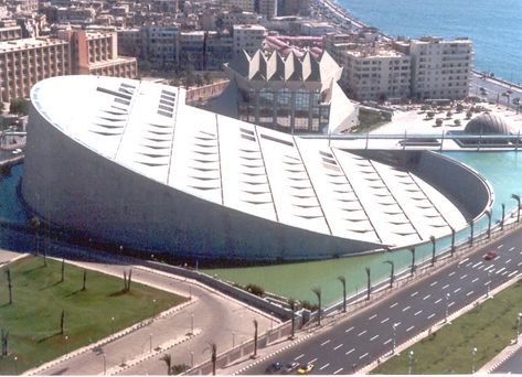 Bibliotheca Alexandrina, Ancient Library, Modern Egypt, Travel Egypt, Library Of Alexandria, Beautiful Library, Alexandria Egypt, Egypt Tours, Modern Library