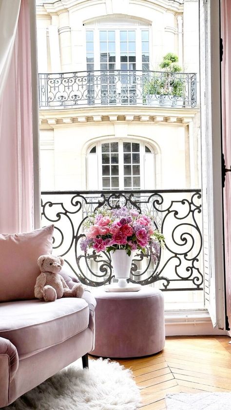 Book Review: Sharon Santoni’s My French Country Home My French Country Home Sharon Santoni, Sharon Santoni, Sitting Nook, My French Country Home, Menu Inspiration, French Country Home, Pink Office, Beautiful Books, Magnolia Trees