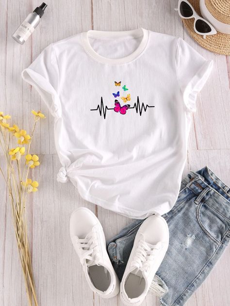 Butterfly Print Tee | SHEIN USA Graphic Butterfly, Butterfly Animal, Printed Tee Women, T Shirt Design Template, T Shirt Painting, Cute Shirt Designs, Shirt Print Design, Latest T Shirt, Ladies Tee Shirts