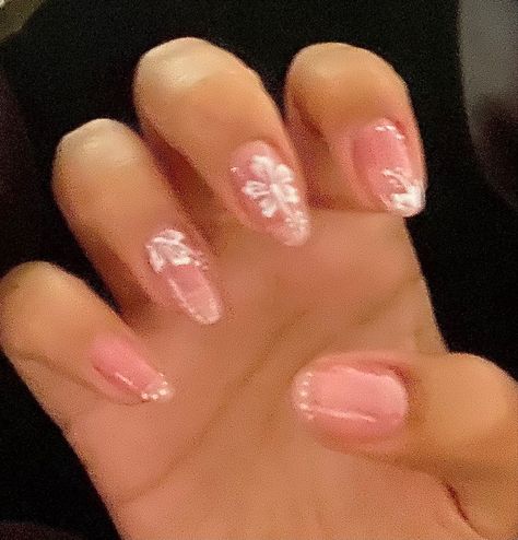 Nails With Hibiscus, Hibiscus Nail Art, Comic Book Nails, Hawaiian Flower Nails, Book Nails, Hawaiian Nails, Pink Summer Nails, Beachy Nails, Whisper Aesthetic