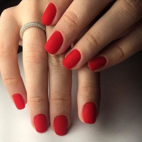 Red Matte Nails, Short Red Nails, Christmas Nail Colors, Gel Nails Long, Fall Nail Polish, Makeup Nails Designs, Nail Polish Colors Fall, Short Nails Art, Red Nail Polish