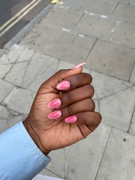 Aura nails, nails, pink, rosa Light Pink Aura Nails, Aura Chrome Nails, Pink Aura Nails, Pink Aura, Girly Acrylic Nails, Prom Dress Inspiration, Chrome Nails, Heart Design, Nail Inspo