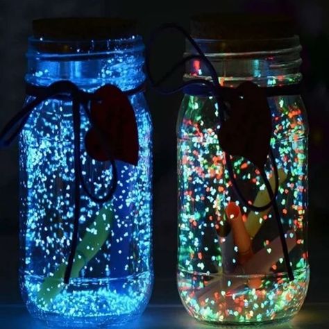 Star Luminous Wishing Bottle.   LINK IN OUR BIO    At jstart123.com 100% High Quality Guarantee with LOW prices!  50% OFF NOW!  Subscribe our youtube channel to see more great products: https://ift.tt/2YZ6XIm  #wishoutdoor #WishUWereHere #wish2travel #wishmegoodluck #wishiwashere #wishatl #wishbracelets #WishListWednesday #wishnuartstudio #wishitwasmine #wishboutique #wishuallthebest #wishiwasbackthere #wishiwazfishin #wishicouldfly #WishMeWell #wishmaster #wishfulwednesday #wishuponacupcake #wi Silicone Molds Jewelry, Diy Deco, Bright Paintings, Glow In Dark, Diy Epoxy, Diy Crystals, Fish Tank Decorations, Aquarium Fish Tank, Jewelry Making Tools