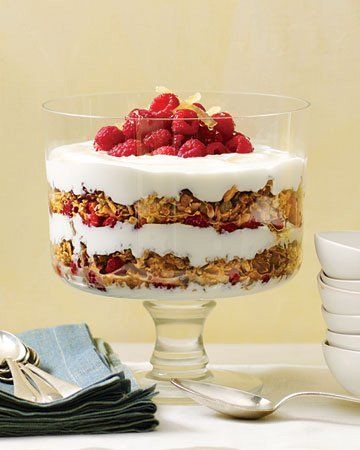 Beautiful and super easy yogurt parfait. Thanksgiving Brunch, Trifle Dish, Candied Ginger, Baby Shower Brunch, Yogurt Parfait, Brunch Dishes, Birthday Brunch, Christmas Brunch, Nutritious Breakfast